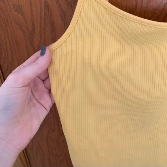 American Eagle Cropped Ribbed Tank - Picture 2 of 4